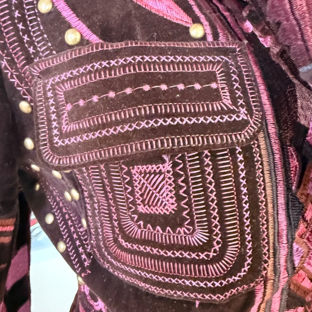 Peter Nygard Purple and Pink Embroidered Velvet Blazer - Picture 8 of 13